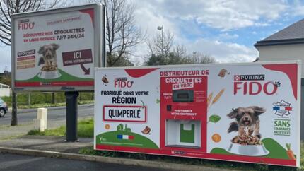 PURINA teste en Bretagne son premier distributeur automatique de croquettes en vrac avec Vraco-distribution